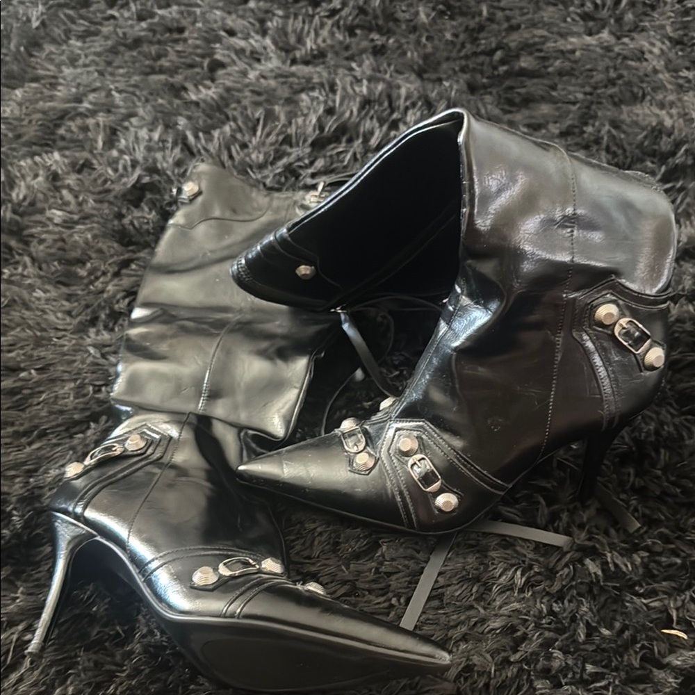 Elegant Black Stiletto Boots